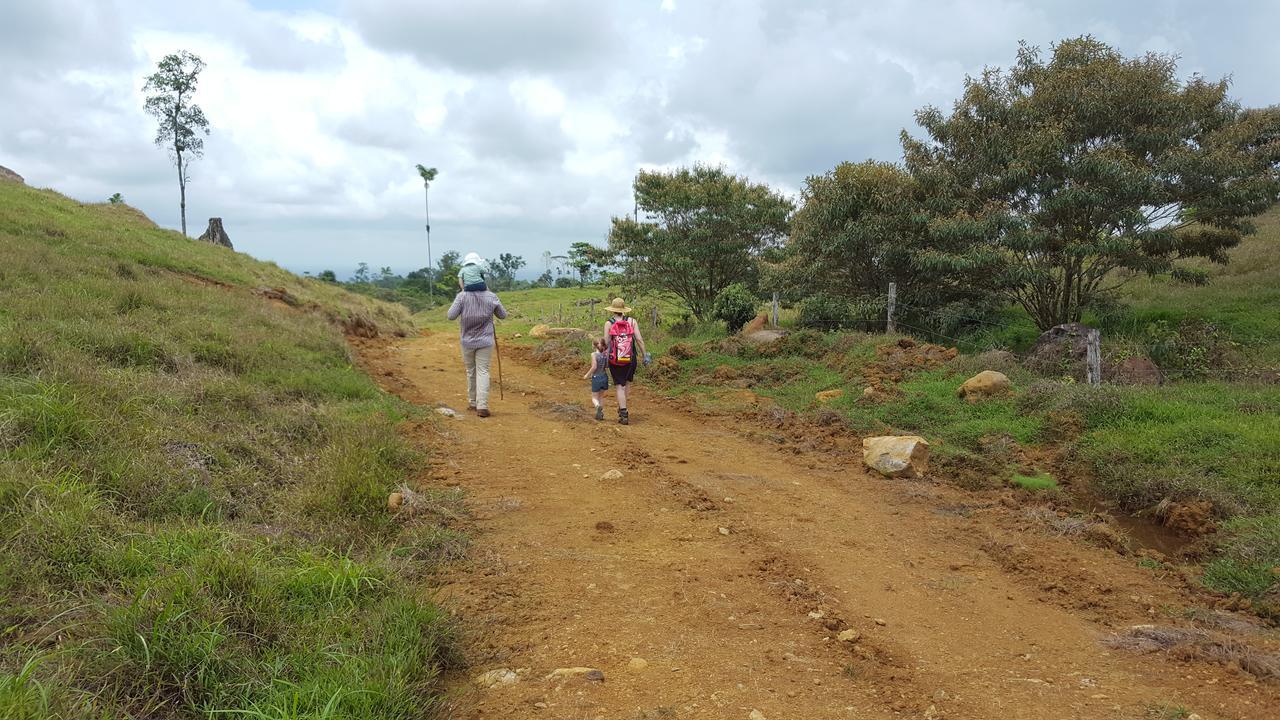 Mirador Prendas Sarapiquí Buitenkant foto