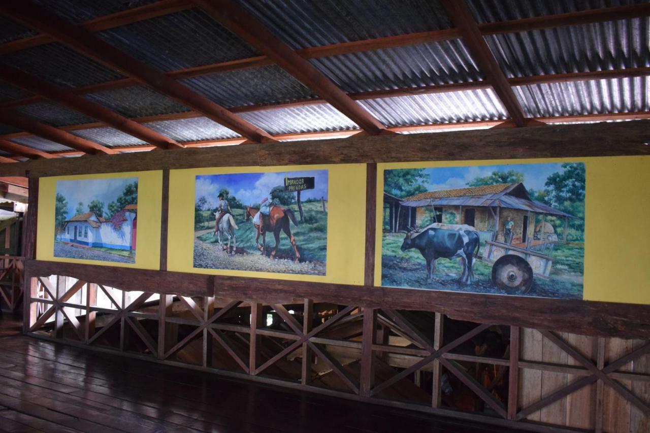 Mirador Prendas Sarapiquí Buitenkant foto
